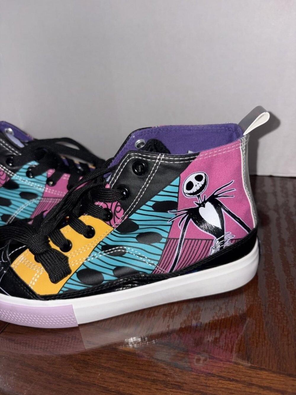 Disney Nightmare Before Christmas Ground Up High Top Sneaker Women Size 6 New - Picture 5 of 9